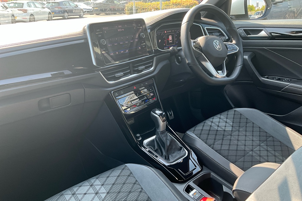 Volkswagen T-Roc Active Grey #15