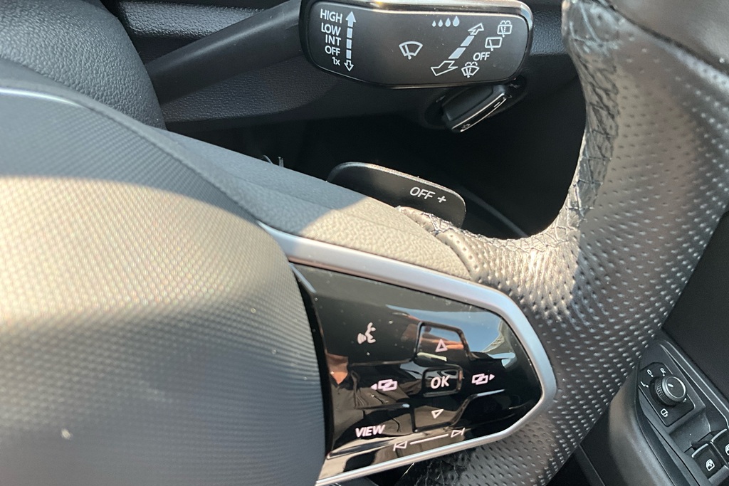 Volkswagen T-Roc Active Grey #39