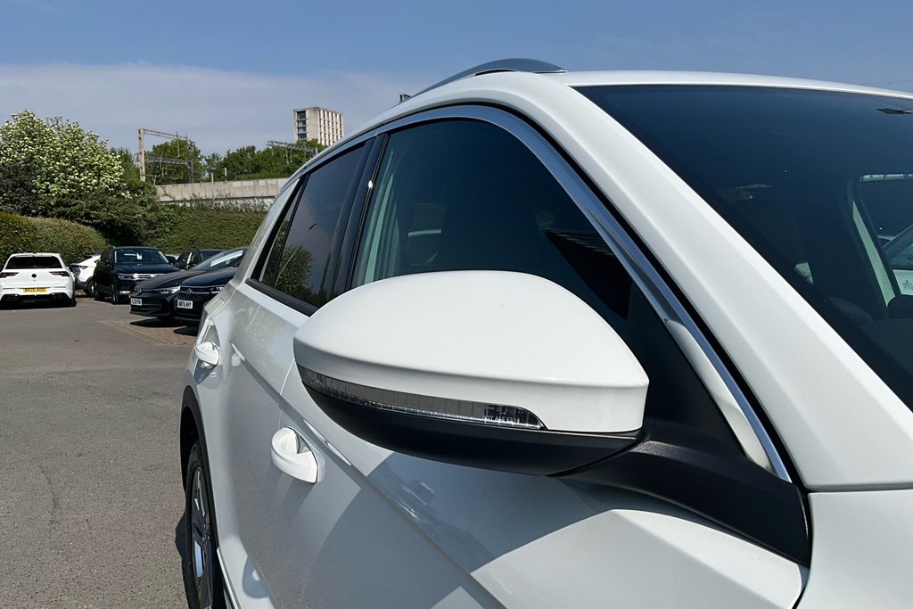 Volkswagen T-Roc Active Grey #27