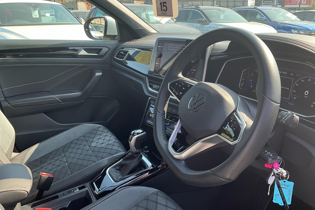 Volkswagen T-Roc 1.5 Tsi R-line Dsg White #6