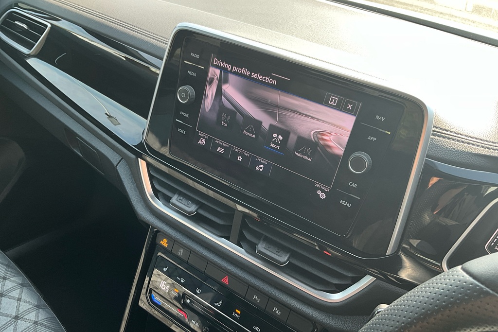 Volkswagen T-Roc Active Grey #53
