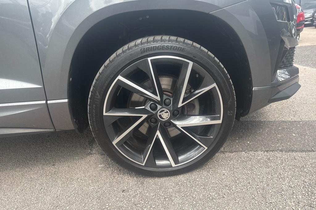 Skoda Karoq 1.5 Tsi Sportline DA23TYU Grey #5