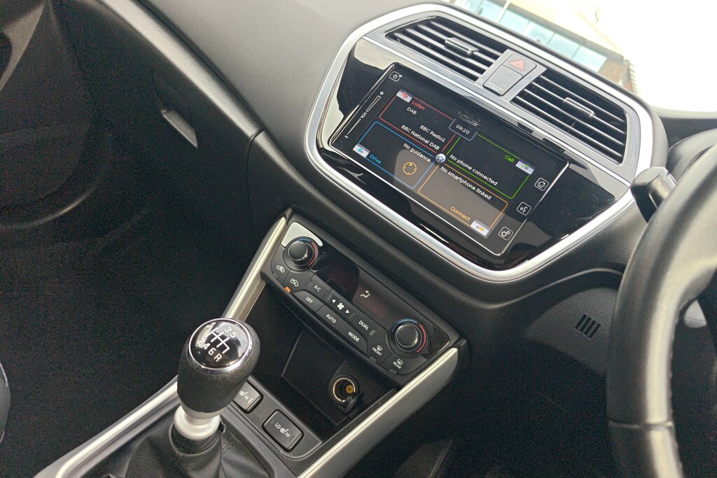 Suzuki SX4 S Cross Sx4 S-cross Hatchback Grey #14