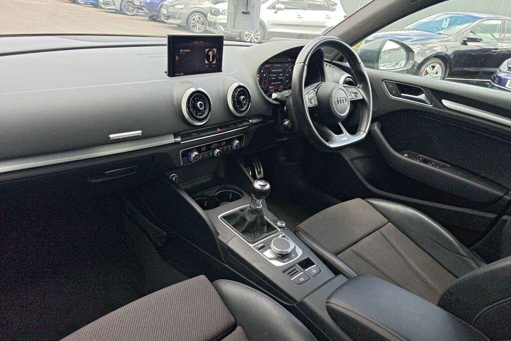 Audi A3 1.5 Tfsi S Line Grey #6