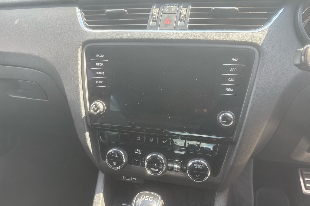 Skoda Octavia 1.0 Tsi Se 2019 Grey #11