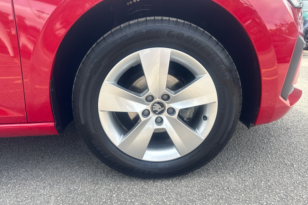 Skoda Scala 1.0 Tsi 95 Se Edition DA25PJV Red #5
