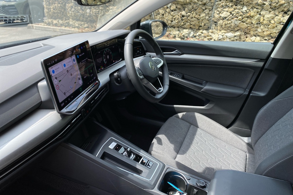 Volkswagen Golf 1.5 Tsi 204 Match Ehybrid Dsg Black #2
