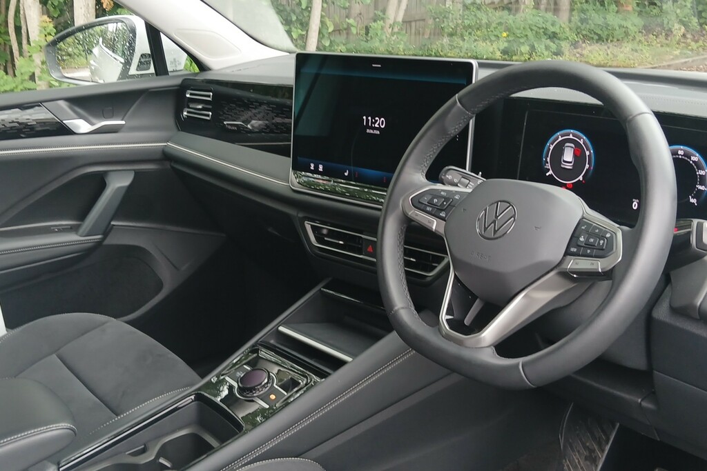 Volkswagen Tiguan 1.5 Etsi 150 Elegance Launch Edition Dsg HY24MDX White #6