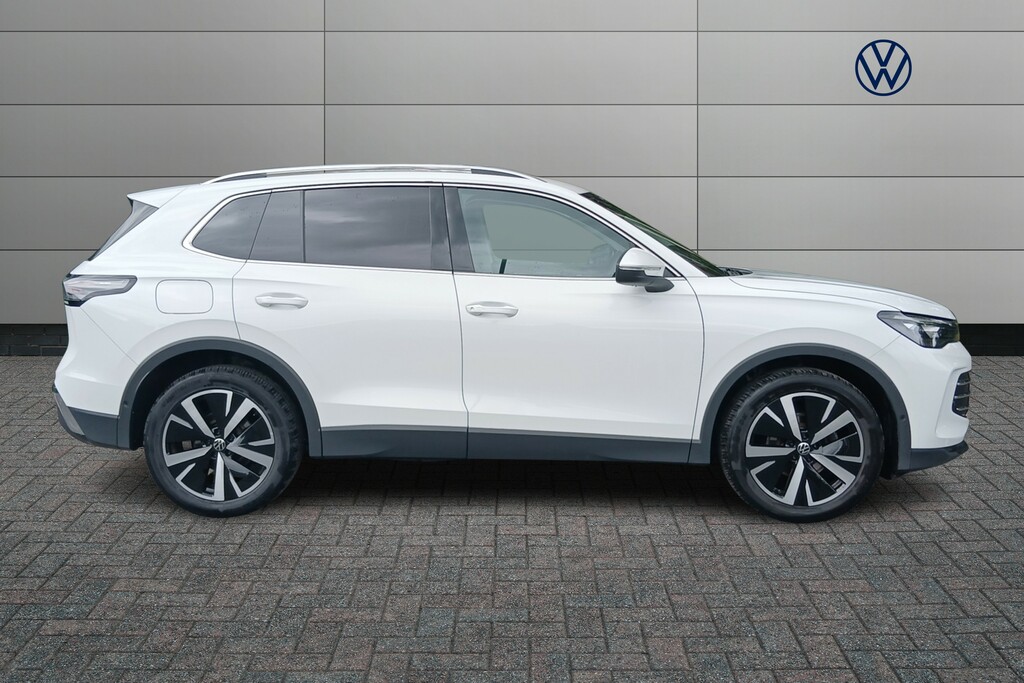 Volkswagen Tiguan 1.5 Etsi 150 Elegance Launch Edition Dsg HY24MDX White #4
