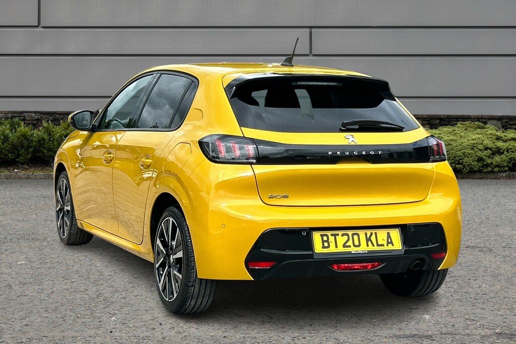 Peugeot 208 Allure Yellow #2