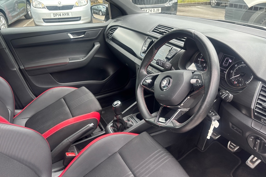 Skoda Fabia 1.0 Tsi Monte Carlo White #6