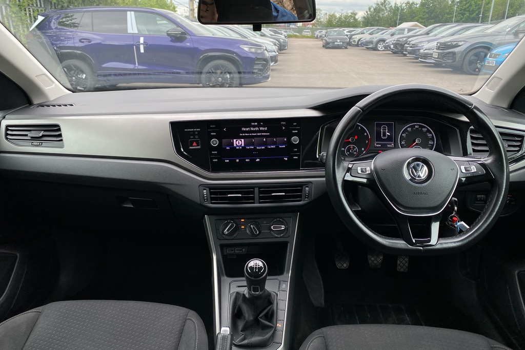 Volkswagen Polo Se Grey #8