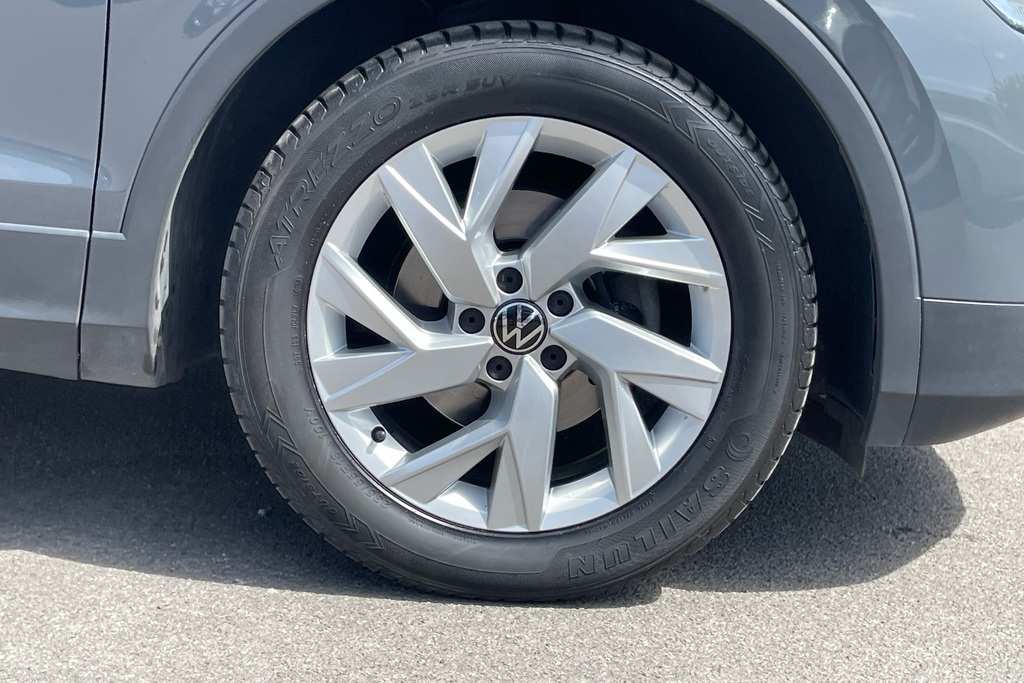 Volkswagen Tiguan 1.5 Tsi Life DV22EZG Grey #5