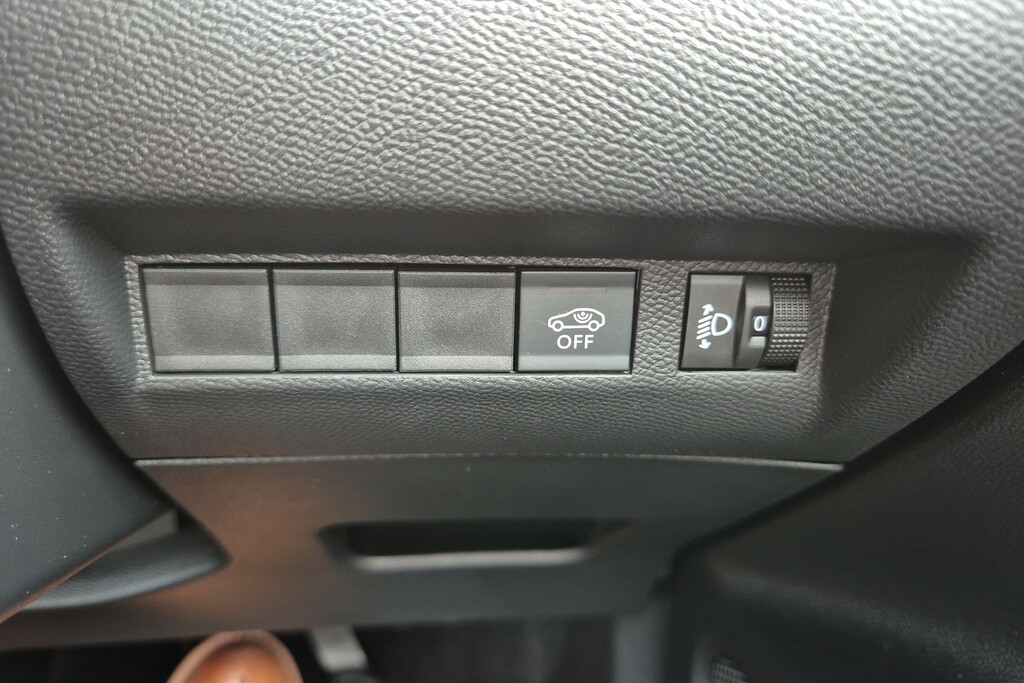 Peugeot 2008 Allure Grey #58
