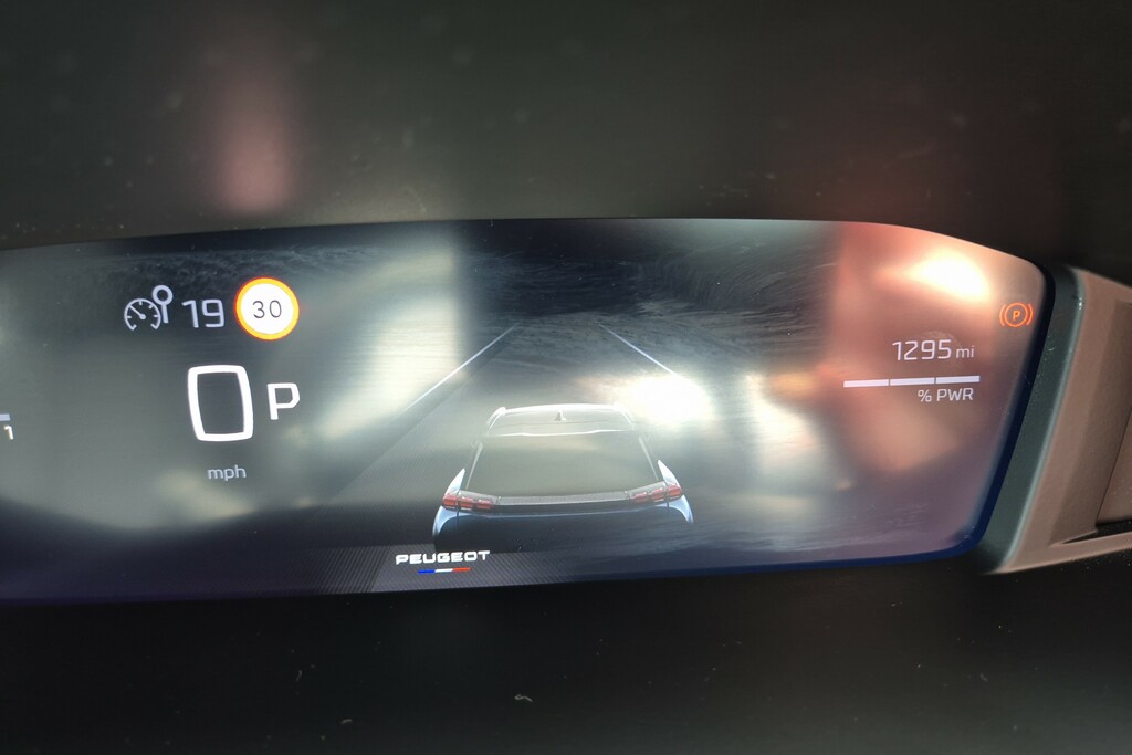 Peugeot 2008 Allure Grey #11
