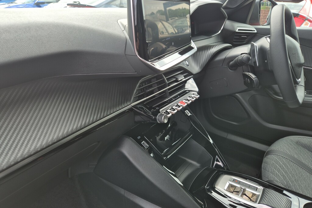 Peugeot 2008 Allure Grey #16