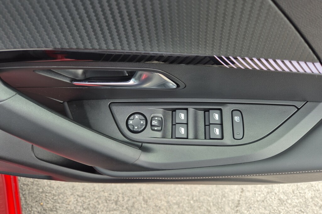 Peugeot 2008 Allure Grey #40