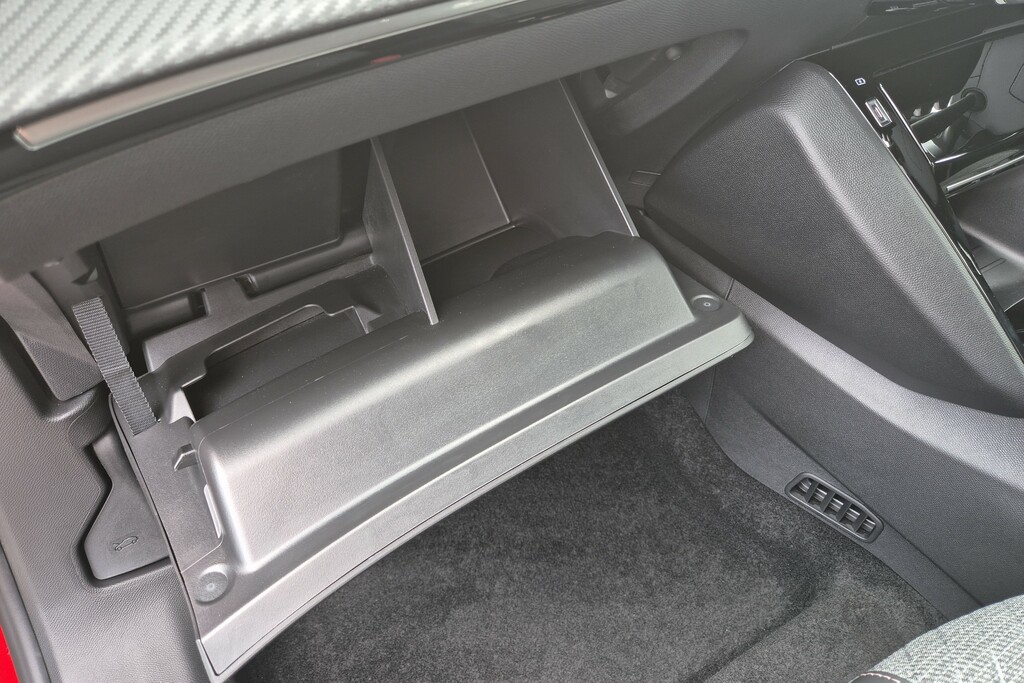 Peugeot 2008 Allure Grey #17