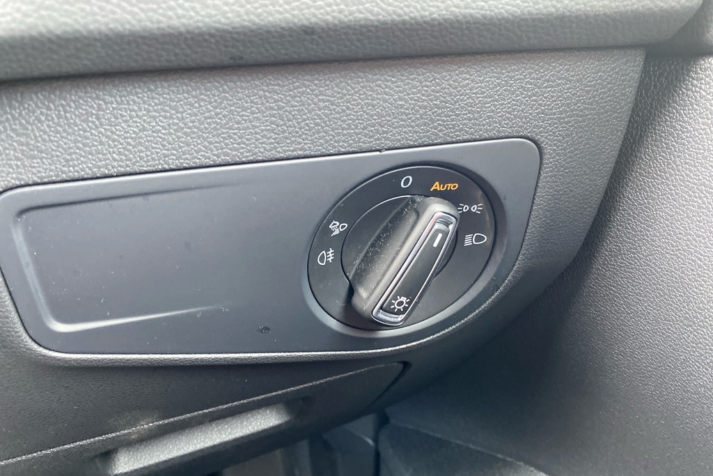 Volkswagen Tiguan Active Black #31