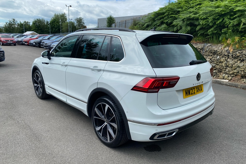 Volkswagen Tiguan Active Black #21