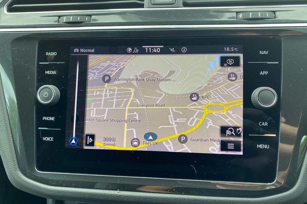 Volkswagen Tiguan Active Black #34