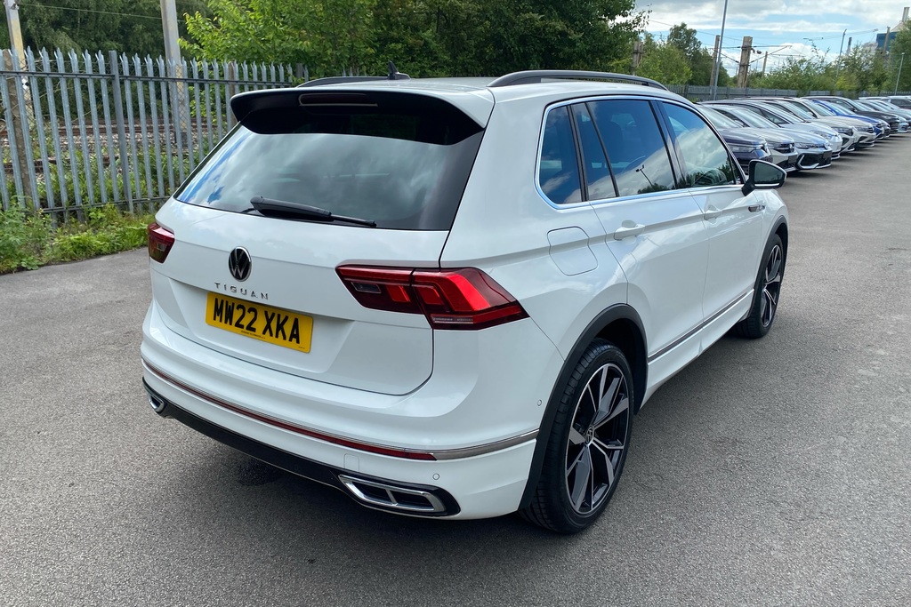 Volkswagen Tiguan Active Black #23