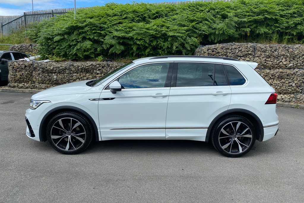 Volkswagen Tiguan Active Black #19