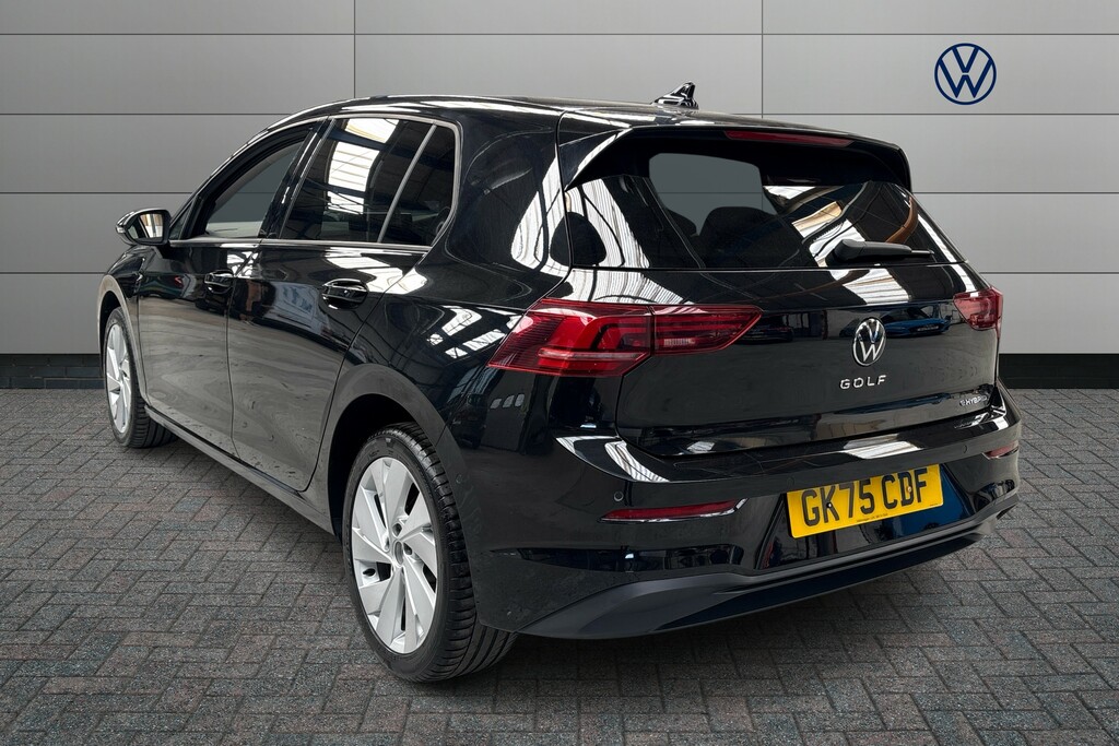 Volkswagen Golf 1.5 Tsi 204 Match Ehybrid Dsg GK75CDF Black #3
