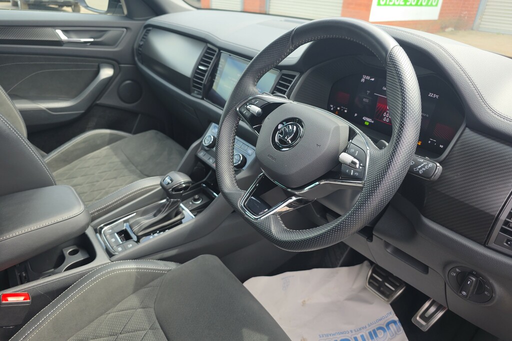 Skoda Kodiaq 1.5 Tsi Sport Line Dsg 7 Seat YD23LWW Grey #6