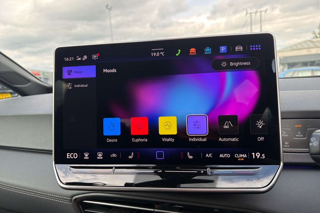Volkswagen ID.3 Pro S 79Kwh Match Black #24