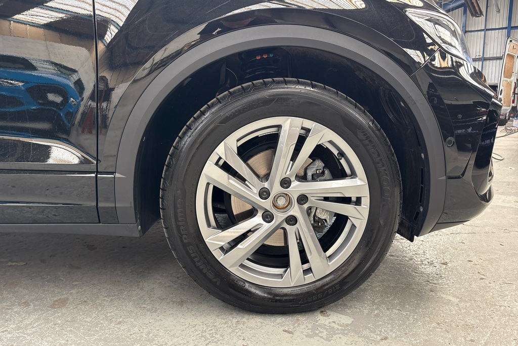 Volkswagen T-Roc 1.5 Tsi R-line Dsg DA75ZNV Black #5