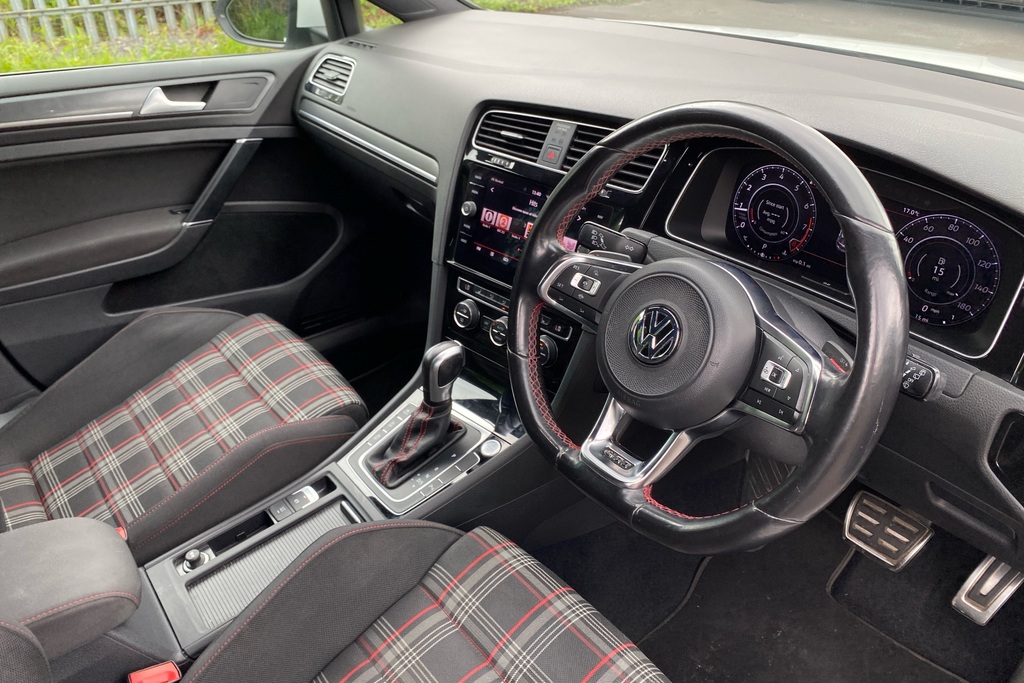Volkswagen Golf 2.0 Tsi 245 Gti Performance Dsg WP69RVN White #6