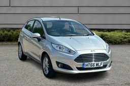 Ford Fiesta Zetec Silver #2