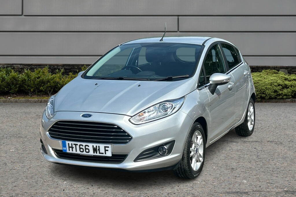 Ford Fiesta Zetec Silver #5
