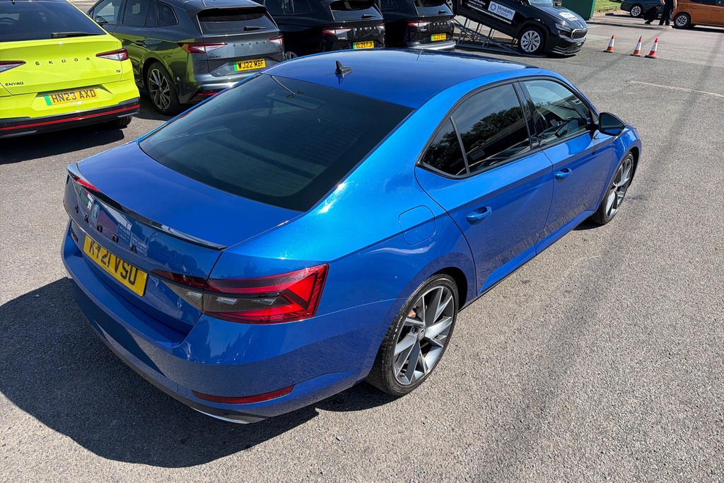 Skoda Superb 2L Se Technology Blue #40
