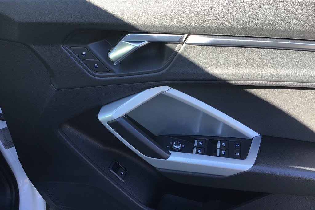 Audi Q3 35 Tfsi S Line Comfortsound Pack White #21