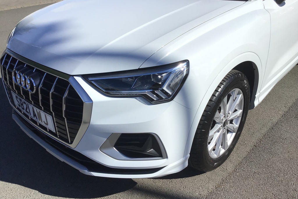 Audi Q3 35 Tfsi S Line Comfortsound Pack White #47