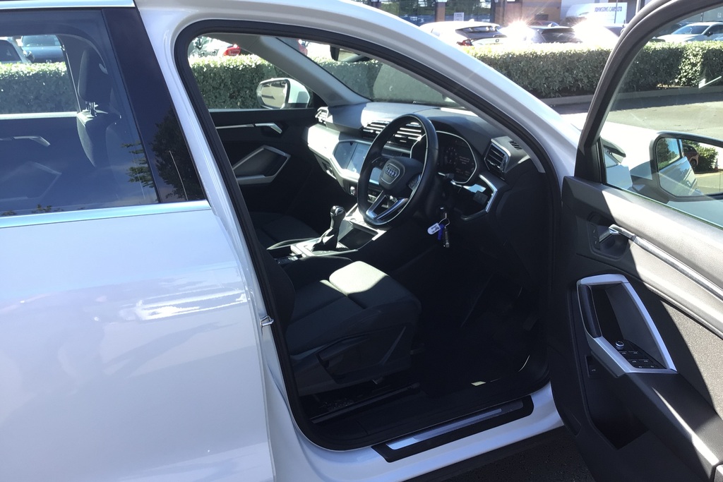 Audi Q3 35 Tfsi S Line Comfortsound Pack White #19