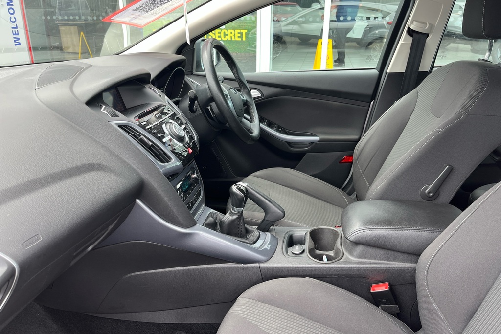 Ford Focus 1.0 Ecoboost Titanium Navigator Silver #6