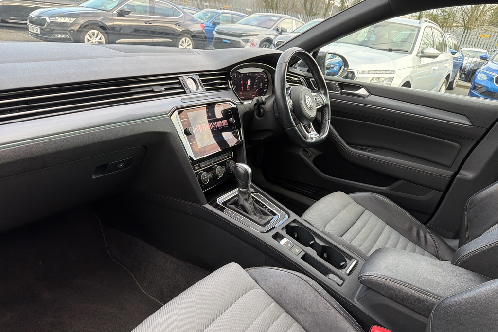 Volkswagen Passat 1.5 Tsi Evo R-line Dsg Grey #2