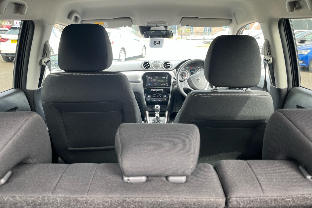 Suzuki Vitara Sz5 Boosterjet Mhev 1.4 White #38