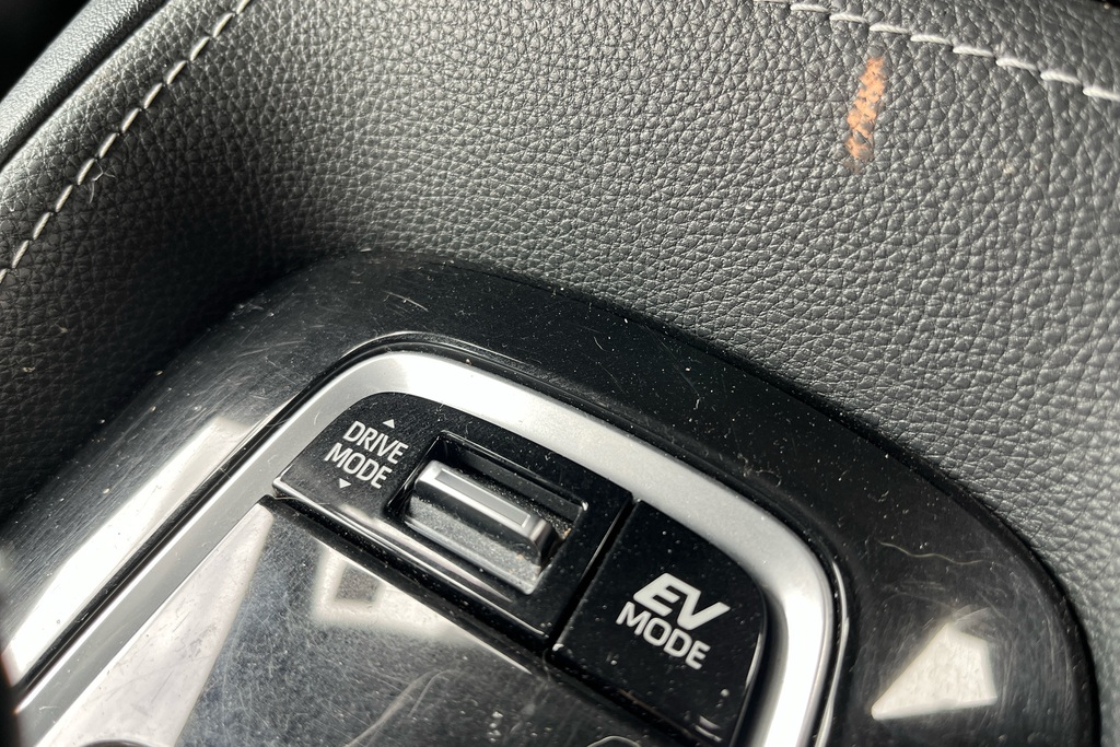 Suzuki Swace 1.8 Motion White #26