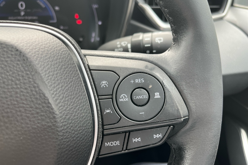 Suzuki Swace 1.8 Motion White #17