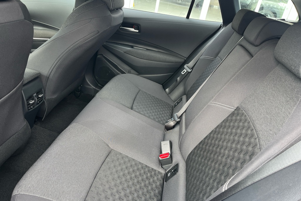 Suzuki Swace 1.8 Hybrid Ultra  #12