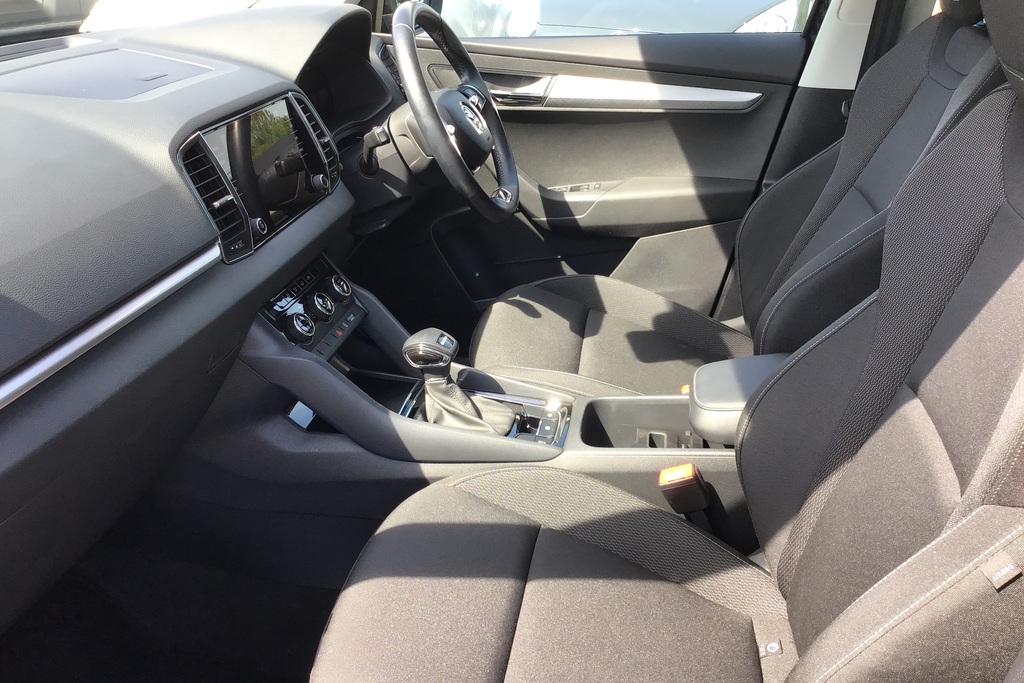 Skoda Karoq 1.5 Tsi Se Drive Dsg DC73JXZ Black #6