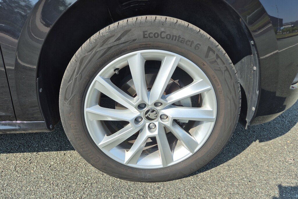 Skoda Kamiq 1.5 Tsi Se DU74XJN Black #5
