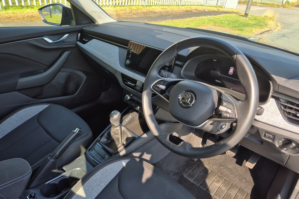 Skoda Kamiq 1.5 Tsi Se DU74XJN Black #6
