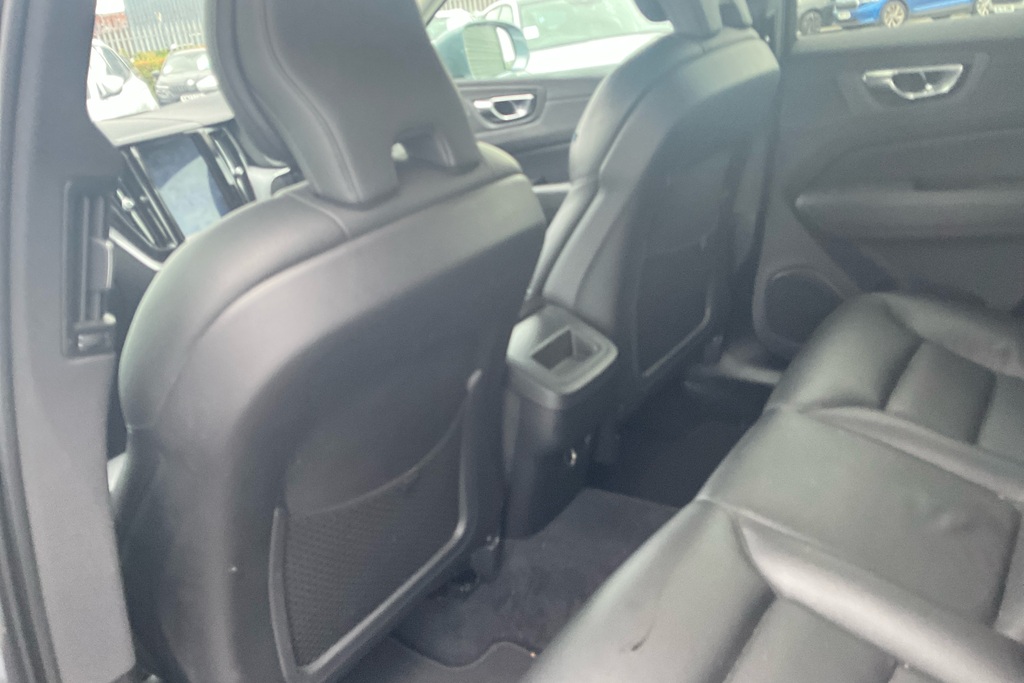 Volvo XC60 Xc60 R-design D4 Awd Silver #31