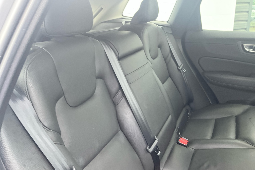 Volvo XC60 Xc60 R-design D4 Awd Silver #38