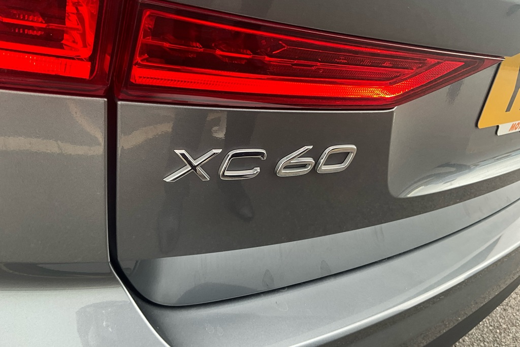 Volvo XC60 Xc60 R-design D4 Awd Silver #19
